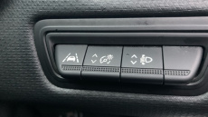 Renault Clio 1.0 TCe 100 Play 5dr Petrol Hatchback